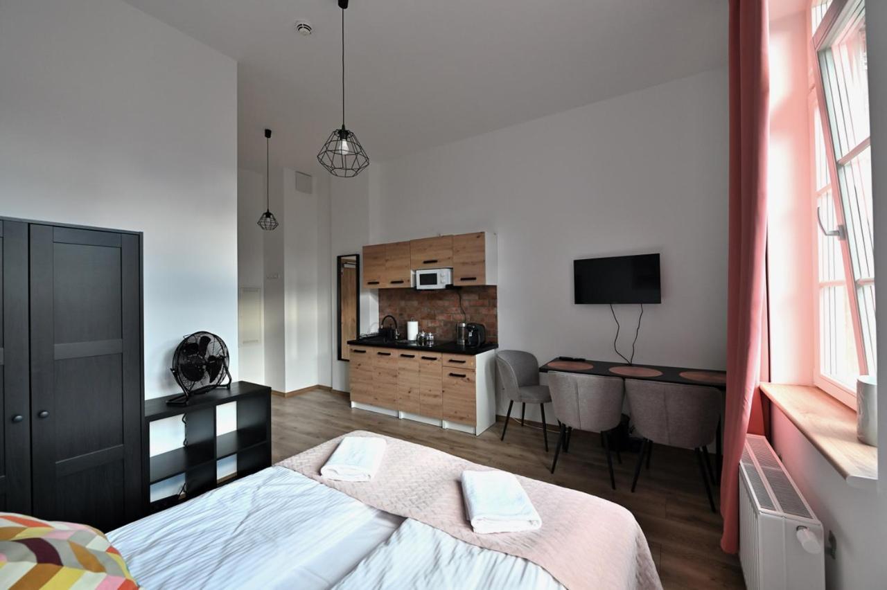 Live & Travel Apartments Waterlane Vintage グダニスク エクステリア 写真